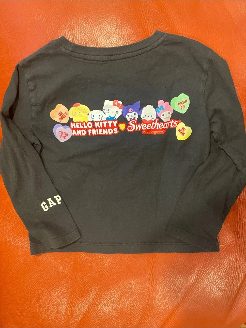 GAP  Hello Kitty Black Top with Pink Heart Skirt Kids  Set